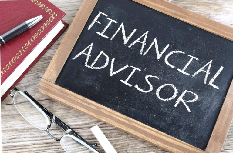 navigating wealth the expertise of a top financial advisor in singapore